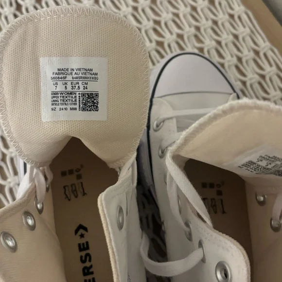 Chuck Taylor Converse All Star Lift Platform Hightops - Picture 4 of 7